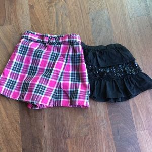 Sz 6 plaid skirt and black skirt